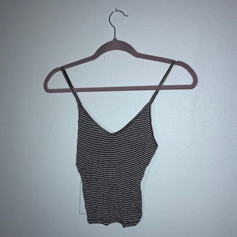 Brandy Melville crop top